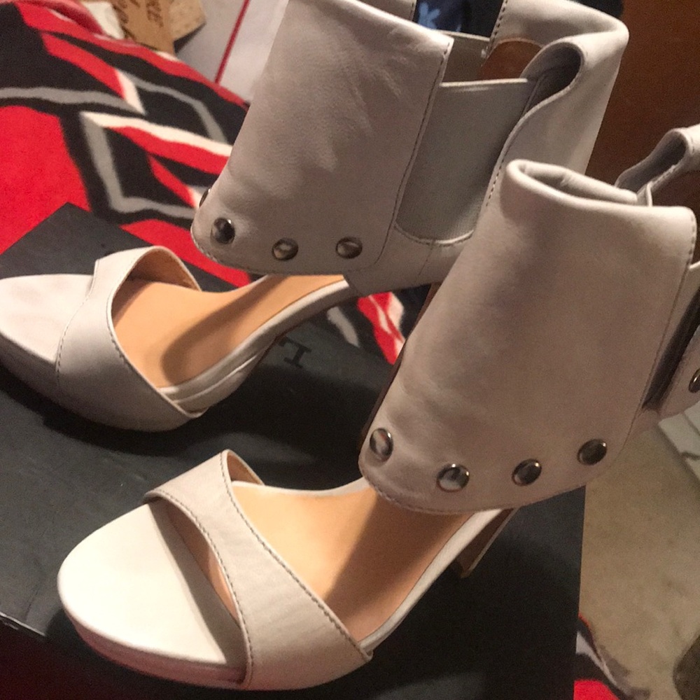 Lamb heels